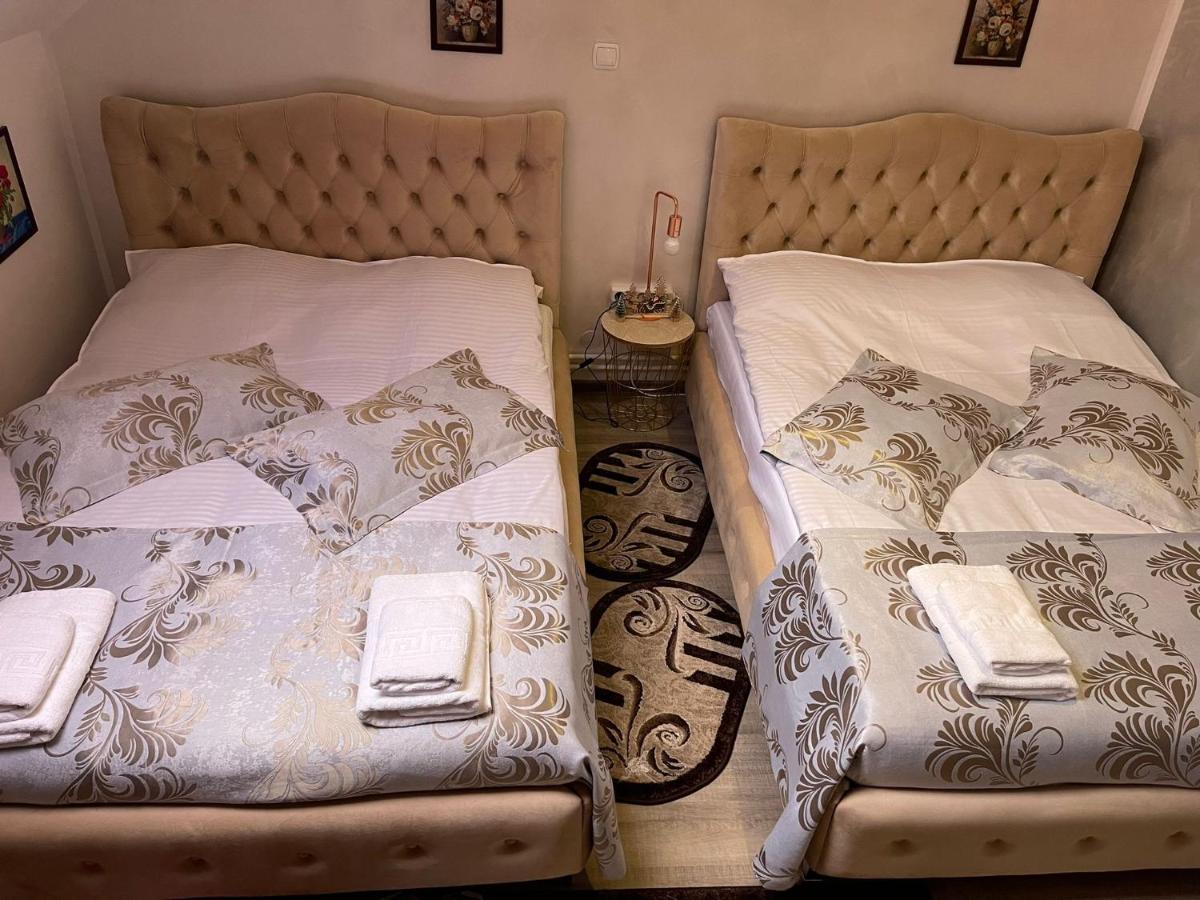 Casa Cu Pitici Vendégház Vámfalu Kültér fotó