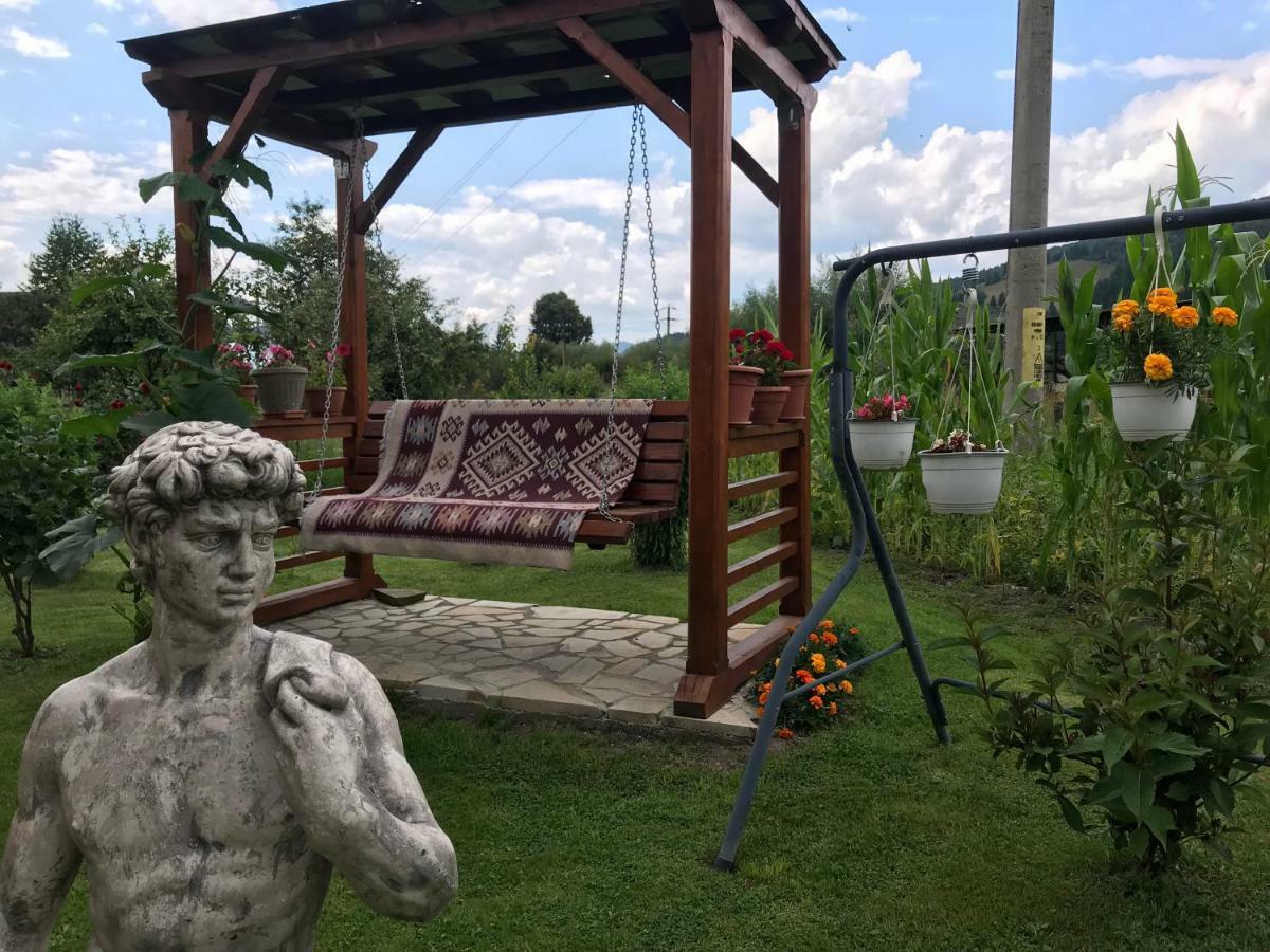 Casa Cu Pitici Vendégház Vámfalu Kültér fotó